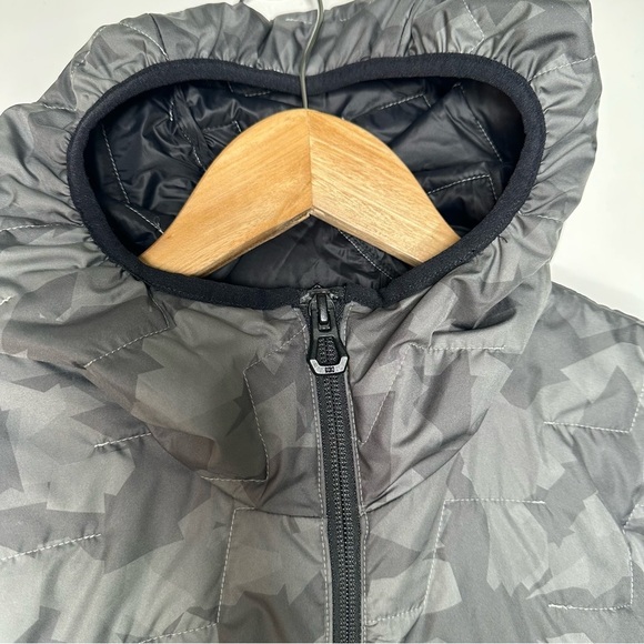 Helly Hansen Men's LIFALOFT™ Hooded Insulator Jacket in Charcoal Camo Size Small - Picture 8 of 15